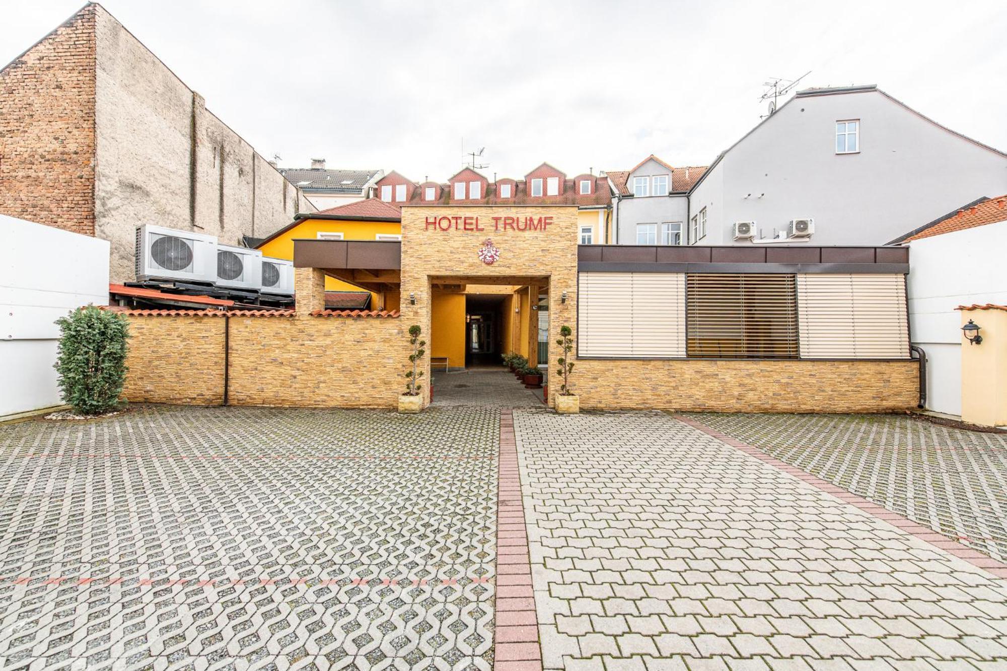 Hotel Trumf Mladá Boleslav المظهر الخارجي الصورة